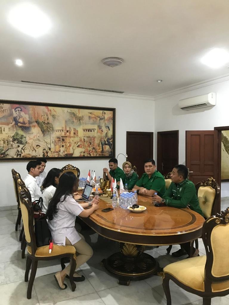 Jubir Muda Koalisi KIR Ngopi Asik, Yang Tua Fokus Berpolitik