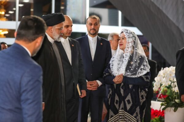 Puan Bersama Presiden Ebrahim Bahas Kedekatan Iran-RI