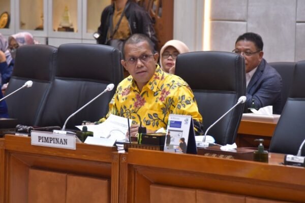 Ini Pesan Melkiades Laka Lena terkait Hari Buruh 1 Mei