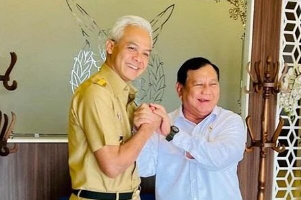 Netizen Ingin Ganjar Jadi Cawapresnya Prabowo