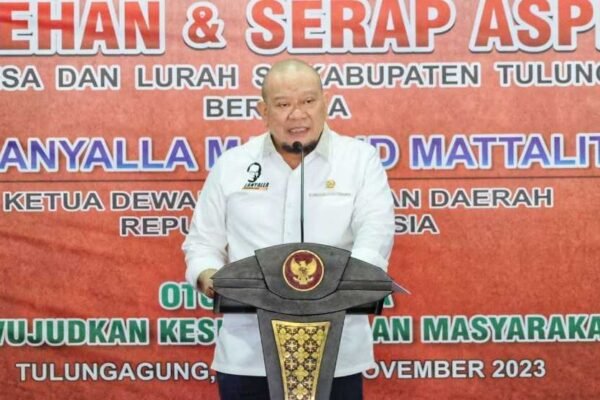 Kades di Tulungagung Ajukan Pembangunan Gedung SMA, LaNyalla: Pemerintah Wajib Hadir