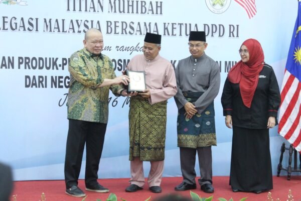 Terima Delegasi dari Trengganu, Ketua DPD RI Dorong Strategi Ekonomi Pengembangan Wilayah Indonesia-Malaysia