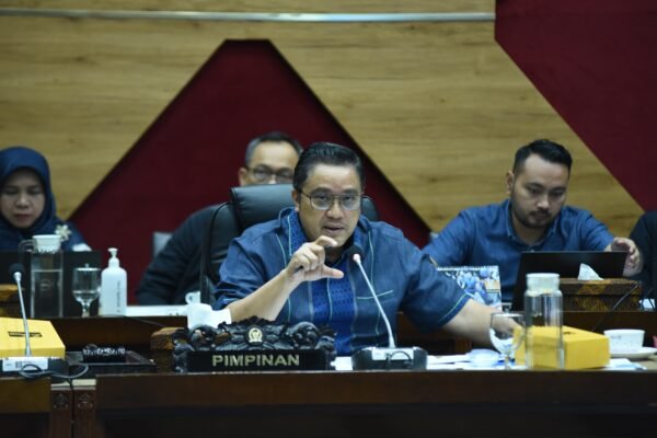 Rapat Komisi X dengan Pakar: Anggaran Pendidikan di K/L Selain Kemendikbud Dianggap Inkonstitusional