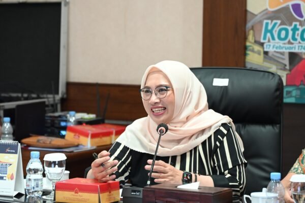 Nihayatul Wafiroh Soroti Sulitnya Klaim BPJSTK Bagi Pekerja di Solo