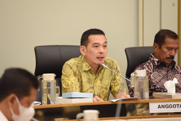Legislator Minta TKA Ber-Visa Turis Ditindak Tegas: UKM Lokal Berpotensi Hancur