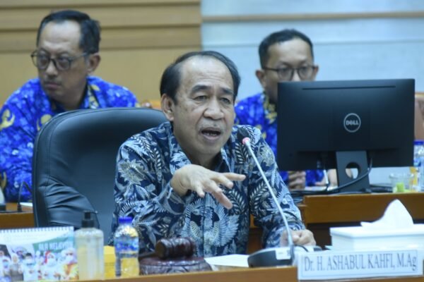 Pentingnya Dukungan Psikologis Bagi Pekerja Migran Maupun Keluarga
