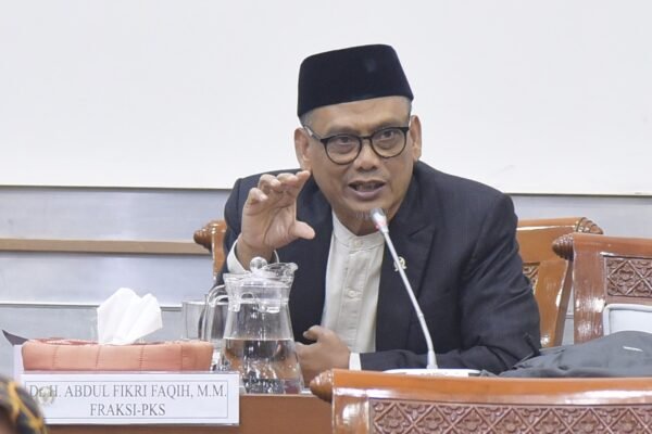 Hari Guru Nasional, Fikri Faqih Berharap Guru di Indonesia Semakin Sejahtera