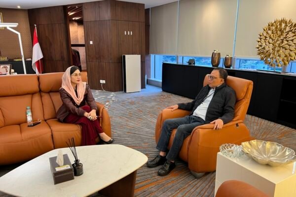 Bertemu Dirut Telkomsel, Novita Hardini: Dapil Jatim VII Bebas Blankspot dari Internet di 2025