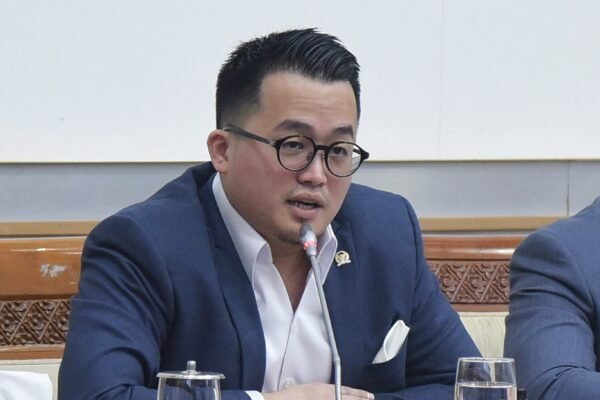 Abraham Sridjaja Dorong Kemenlu Bela Hak Kewarganegaraan WNI di Luar Negeri