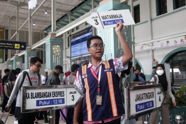 Arus Mudik 2025: Stasiun Pasar Senen Antisipasi Lonjakan Pemudik