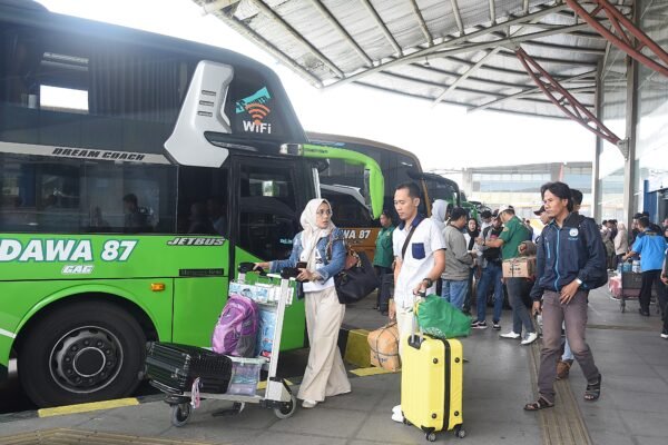 Arus Mudik 2025: Terminal Pulo Gebang Siap Optimal Hadapi Lonjakan Pemudik